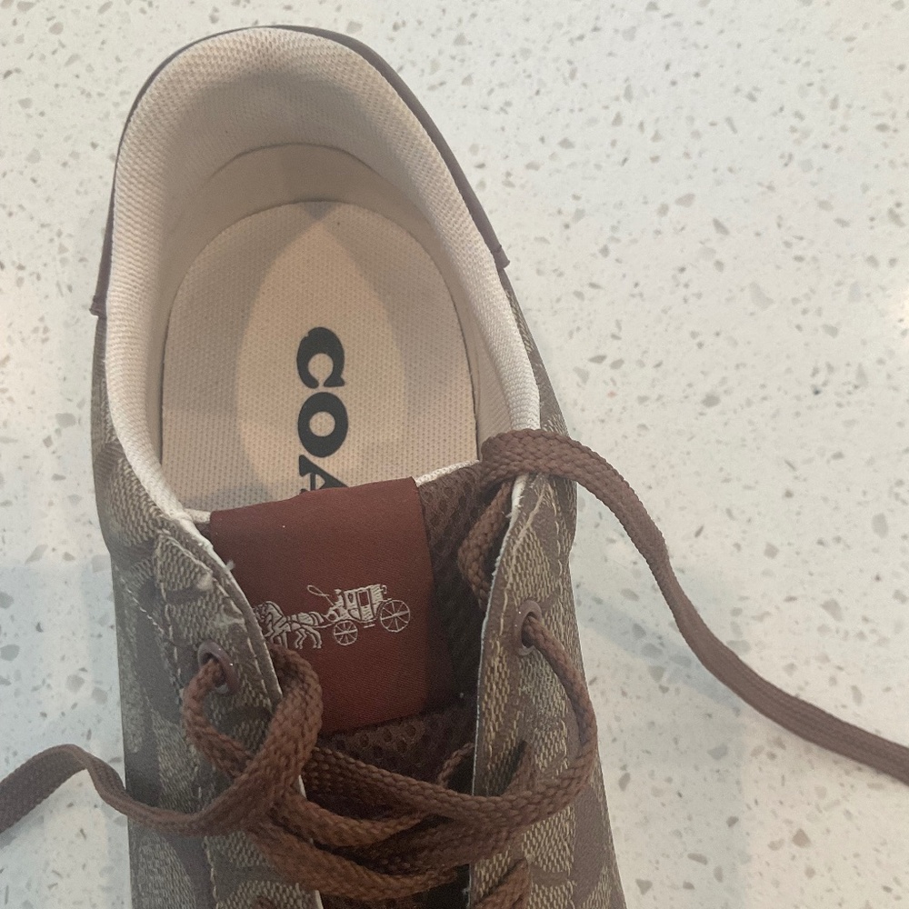Men’s Coach Logo Shoes Size 9D - Picture 3 of 5